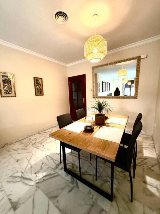 Apartamento En Pleno Centro Con Aparcamiento Opcional Cordoba Ngoại thất bức ảnh