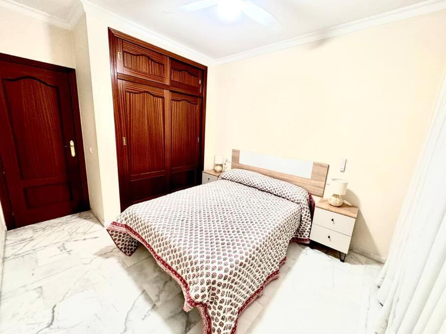 Apartamento En Pleno Centro Con Aparcamiento Opcional Cordoba Ngoại thất bức ảnh