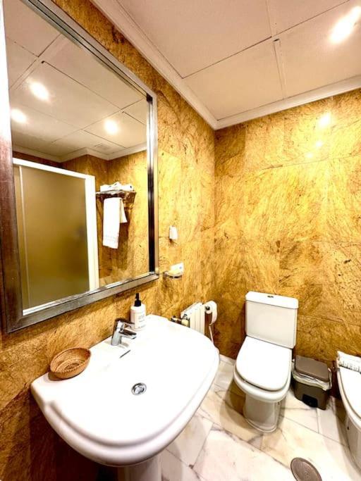 Apartamento En Pleno Centro Con Aparcamiento Opcional Cordoba Ngoại thất bức ảnh
